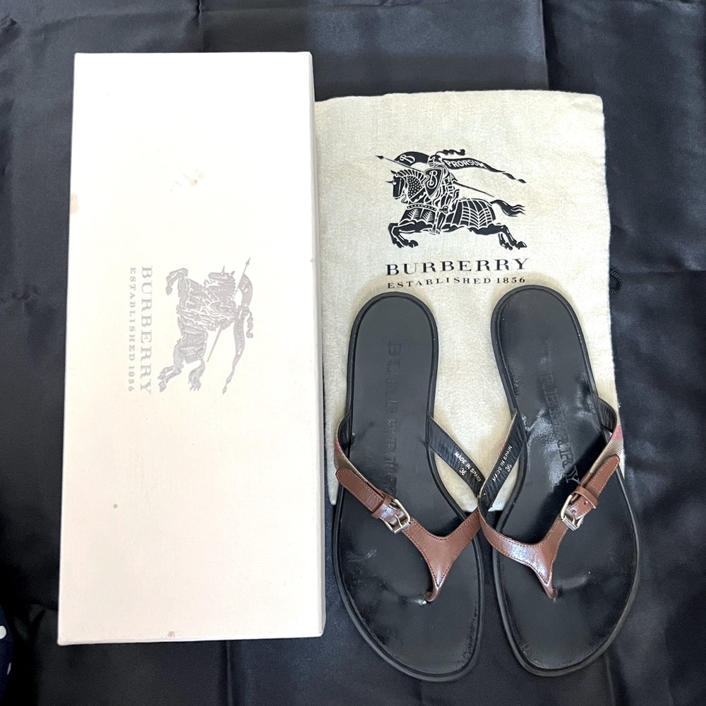 Burberry Flat Sandals